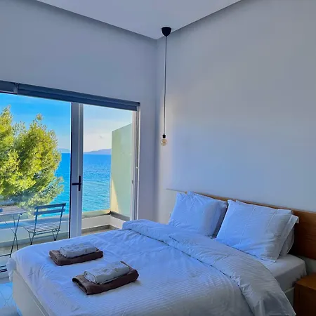 Sea Horizon Vsl & * Sarandë